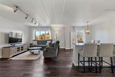 5 Bayard Rd #706, Pittsburgh, PA 15213 - Photo 4