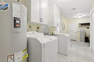 233 Roscommon Pl, Peters Township, PA 15317 - Photo 16