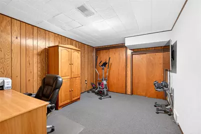 4602 W Barlind Dr, Pittsburgh, PA 15227 - Photo 38