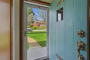 107 Amherst Ave, Ross Twp, PA 15229 - Photo 4