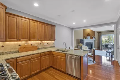 1403 Torrey Pine Dr, Adams Township, PA 16046 - Photo 10