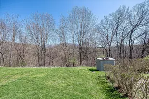 715 Moonstone Dr, Pittsburgh, PA 15101 - Photo 26