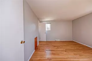 715 Moonstone Dr, Pittsburgh, PA 15101 - Photo 14