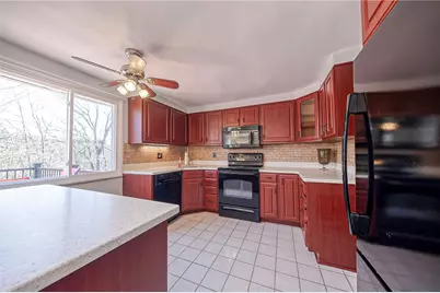 715 Moonstone Drive, Pittsburgh, PA 15101 - Photo 10