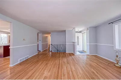 715 Moonstone Drive, Pittsburgh, PA 15101 - Photo 4