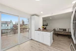 115 Kinsdale Dr, Ross Twp, PA 15237 - Photo 12