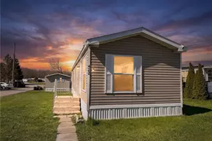 422 Magnolia St, Freedom, PA 15074 - Photo 4