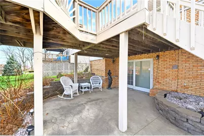 1106 Skyline Dr, Hempfield Township, PA 15601 - Photo 12