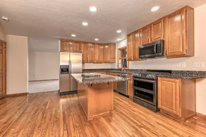 11227 Pershing Drive, North Huntingdon, PA 15642 - Photo 8