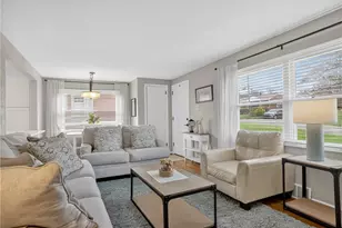 1409 Missouri Ave, Bridgeville, PA 15017 - Photo 4