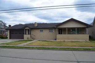 458 Bow St, Stockdale, PA 15483 - Photo 34