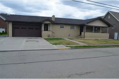 458 Bow St, Stockdale, PA 15483 - Photo 2