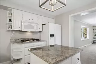 1421 Lakeside Dr, Pittsburgh, PA 15101 - Photo 10