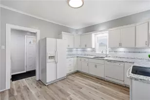 715 5th St, New Brighton, PA 15066 - Photo 12