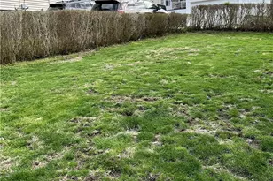 512 Lowell St, Vandergrift, PA 15690 - Photo 6