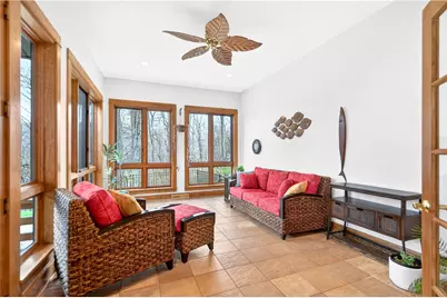 132 Twin Oaks Ln, Penn Twp, PA 15085 - Photo 16