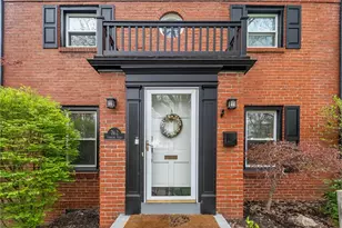 762 Country Club Dr, Pittsburgh, PA 15228 - Photo 2