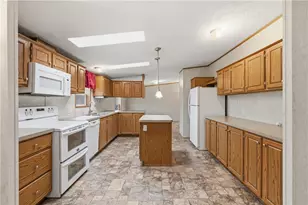 839 Bovard Luxor Rd, Hempfield Township, PA 15601 - Photo 10