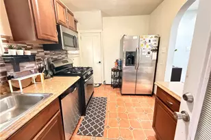 1662 McFarland Rd, Pittsburgh, PA 15216 - Photo 14