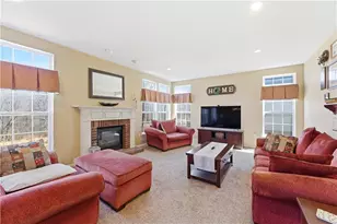 153 Hunter Dr, Cranberry Township, PA 16066 - Photo 18
