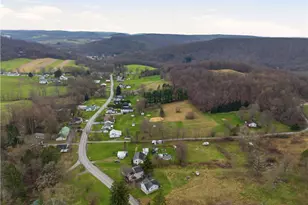 2261 Indian Head Rd, Saltlick Township, PA 15622 - Photo 32