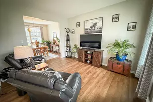 101 Hare Ct, Forward Township, PA 16033 - Photo 4