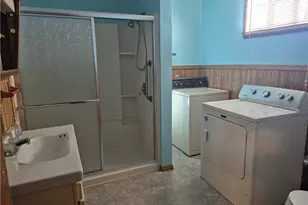 1537 Poplar St, South Greensburg Boro, PA 15601 - Photo 6