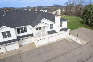 234 Adams Pointe Blvd, Adams Township, PA 16046 - Photo 8