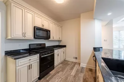 234 Adams Pointe Boulevard #2, Adams Township, PA 16046 - Photo 12