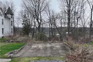 1229 McCabe Ave, Coraopolis, PA 15108 - Photo 8