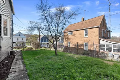 711 9th St, Irwin, PA 15642 - Photo 26