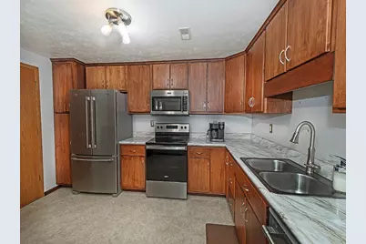 2750 Iowa Drive #14, Lower Burrell, PA 15068 - Photo 8