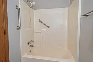 2750 Iowa Dr, Lower Burrell, PA 15068 - Photo 18