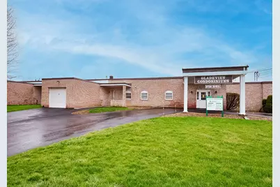 2750 Iowa Drive #14, Lower Burrell, PA 15068 - Photo 2
