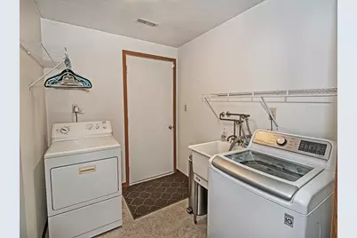 2750 Iowa Drive #14, Lower Burrell, PA 15068 - Photo 12