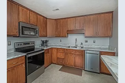 2750 Iowa Drive #14, Lower Burrell, PA 15068 - Photo 10