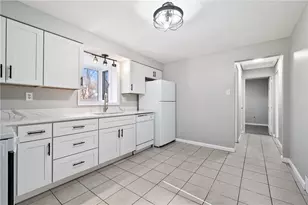 429 Earlwood Rd, Pittsburgh, PA 15235 - Photo 12