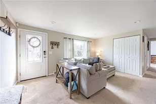 4863 Hialeah Dr, Pittsburgh, PA 15239 - Photo 2