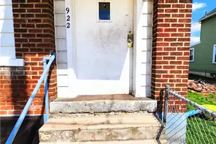 922 Hober Ave, McKees Rocks, PA 15136 - Photo 1