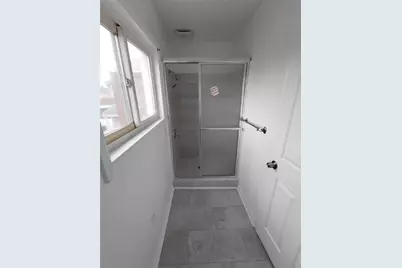 4786 Sciota St, Pittsburgh, PA 15224 - Photo 8