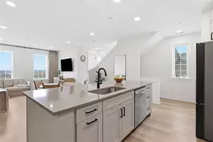 104 Founders St, Cranberry Township, PA 16066 - Photo 6