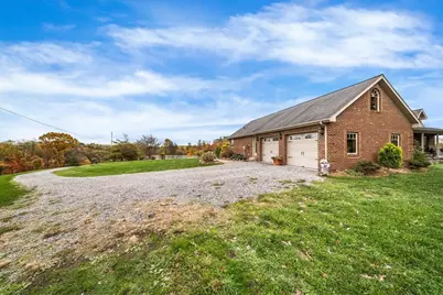 150 Holsing Ln, Frazer, PA 15084 - Photo 40