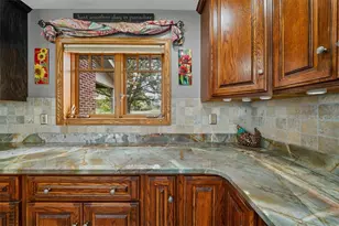 150 Holsing Ln, Frazer, PA 15084 - Photo 12