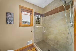 150 Holsing Ln, Frazer, PA 15084 - Photo 20