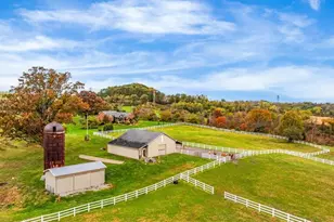 150 Holsing Ln, Frazer, PA 15084 - Photo 38