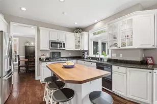 121 Drake Dr, Pine Township, PA 15090 - Photo 10