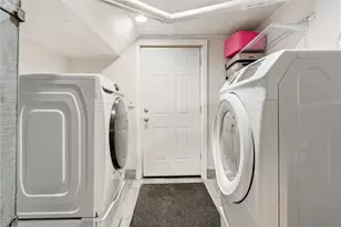 106 Longmount Dr, Ross Twp, PA 15214 - Photo 28