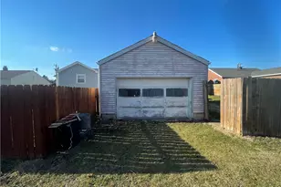 1005 Allaire Ave, Monaca, PA 15061 - Photo 4