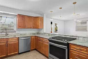 221 Hallock St, Pittsburgh, PA 15211 - Photo 12