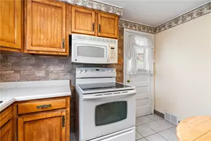 187 Travis Dr, Pittsburgh, PA 15236 - Photo 6